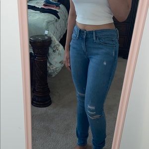 Levi’s 711 Skinny Jeans